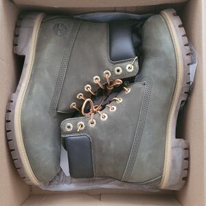 Timberland 6IN Premium boot Sz 10 US